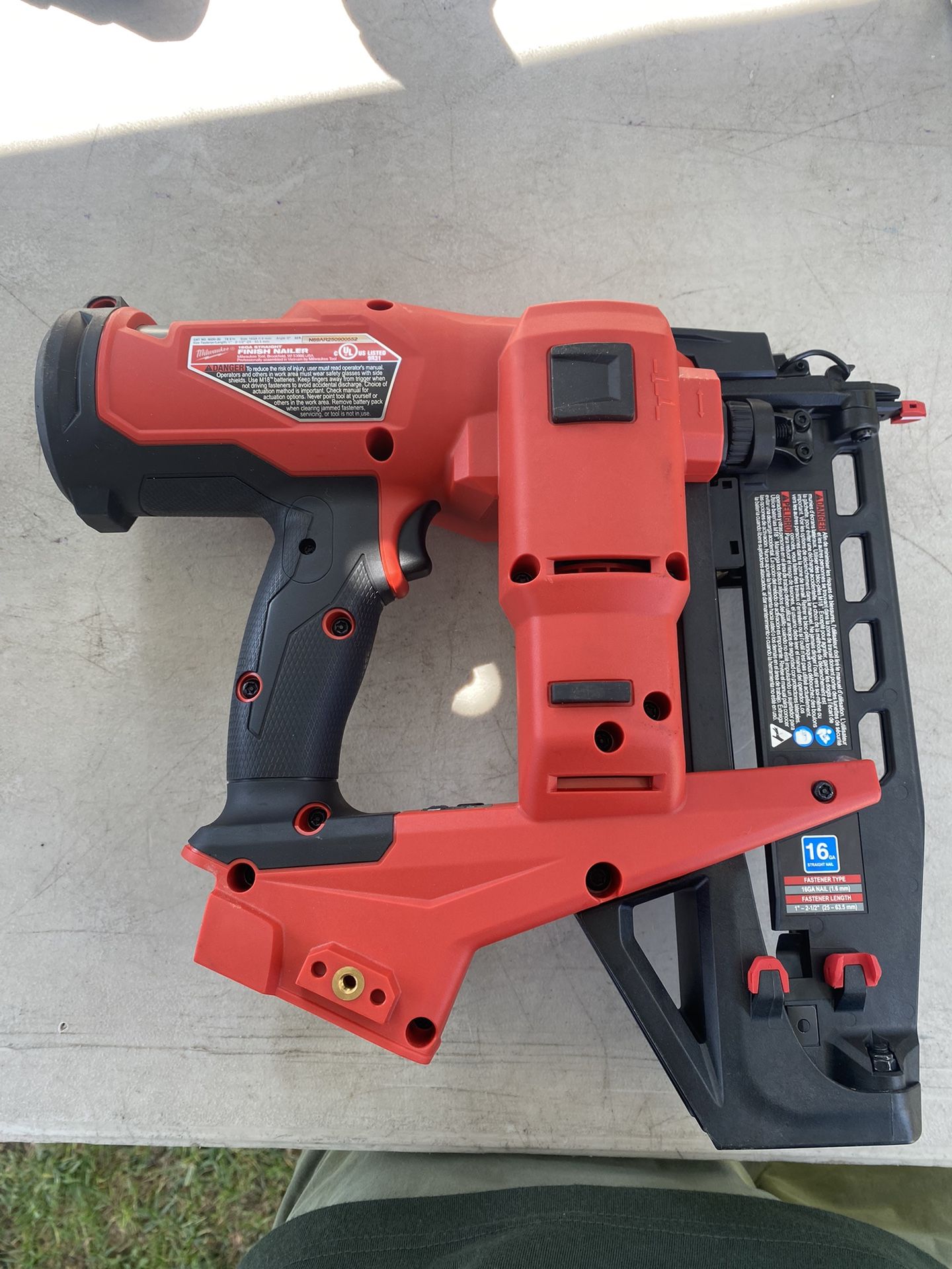 Milwaukee 16 G Finish Nailer 18 V