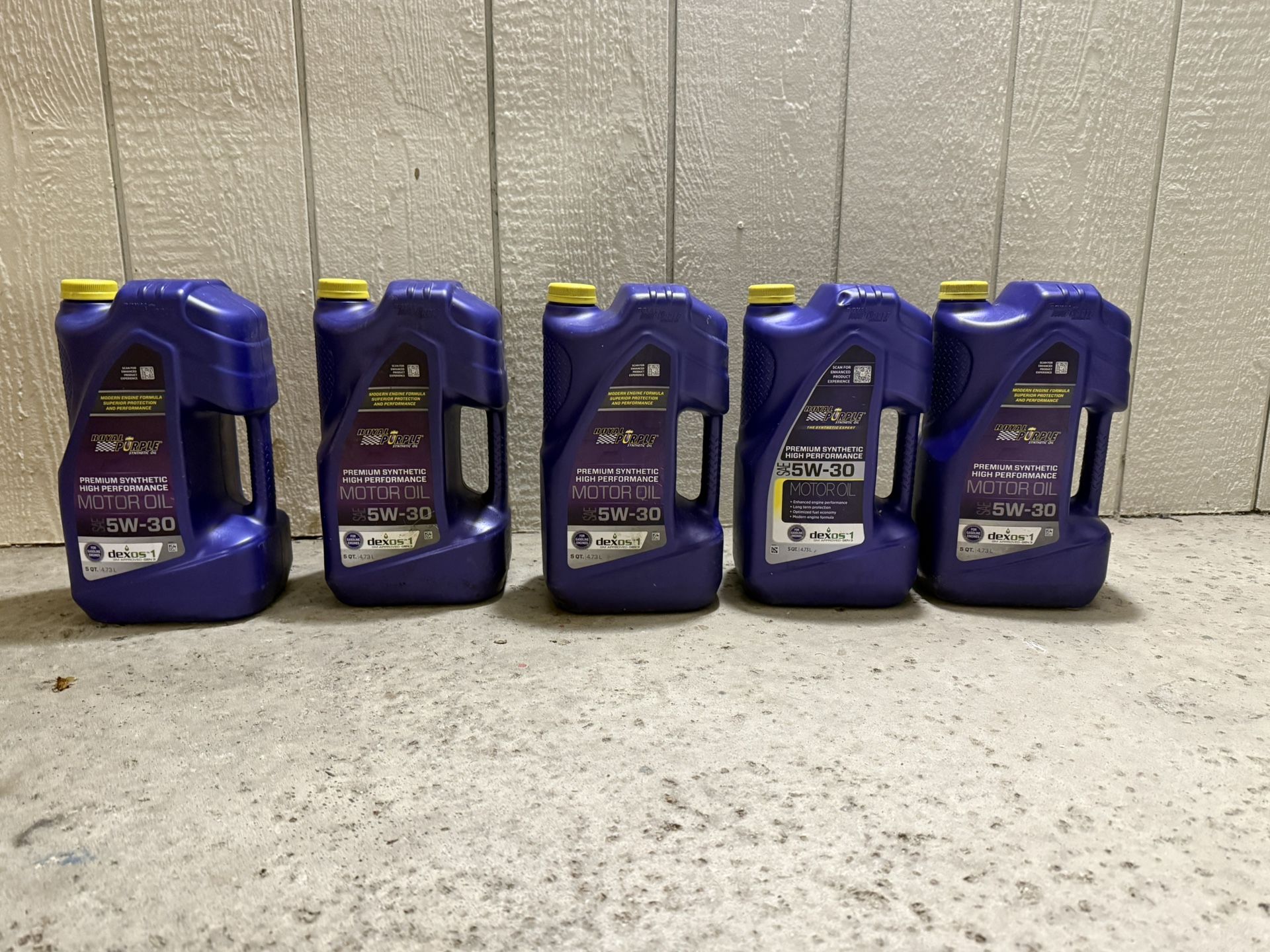 Royal Purple 5W-30 Motor Oil – 5 Bottles – Sealed – Premium Synthetic