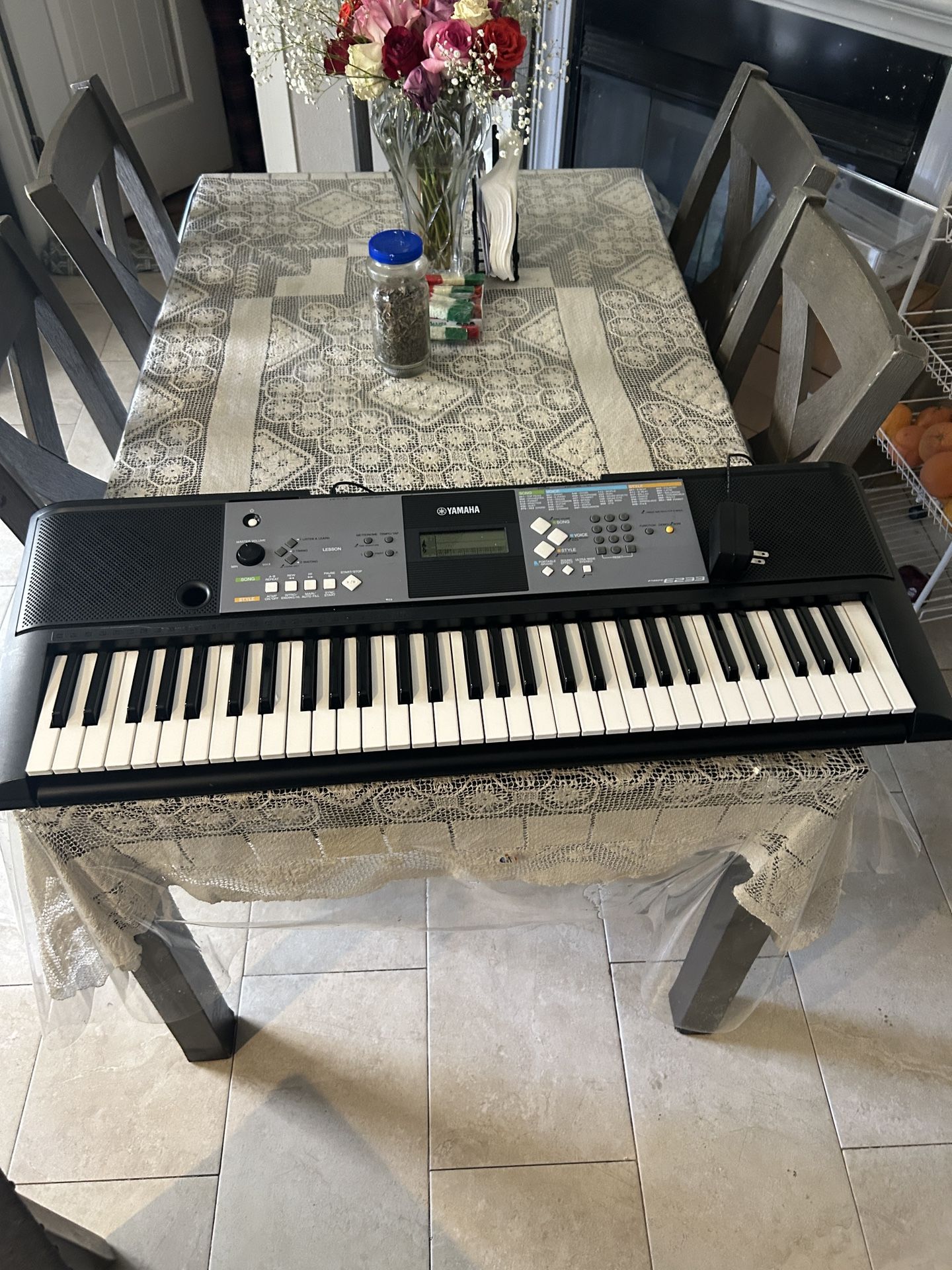Yamaha 61 Key Keyboard Piano