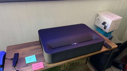 VAVA VA-LT002 4K Ultra Short Throw Laser Projector - One Small Dead Pixel - Used Great Shape - Remote Cord Box