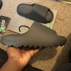 Adidas Yeezy Slides Dark Onyx 