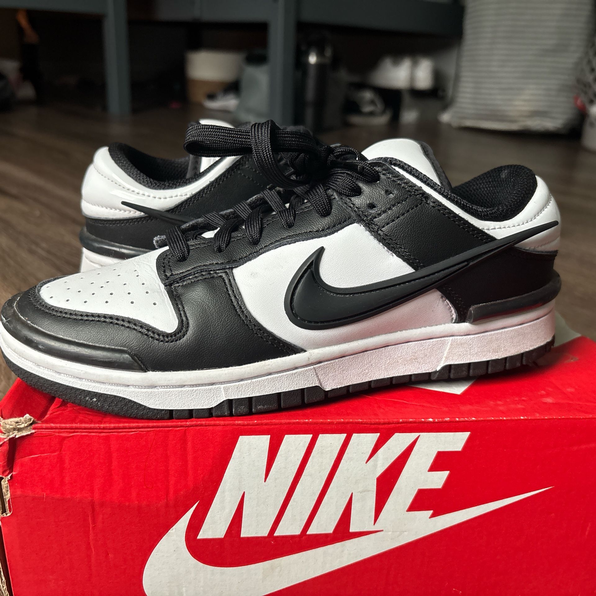 WMNS Nike Dunk Low Twist