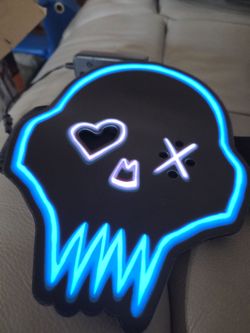 Fortnite Party Trooper light- up Mask (one size fits most )