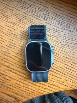 Apple Watch Ultra 2 – 49mm Titanium