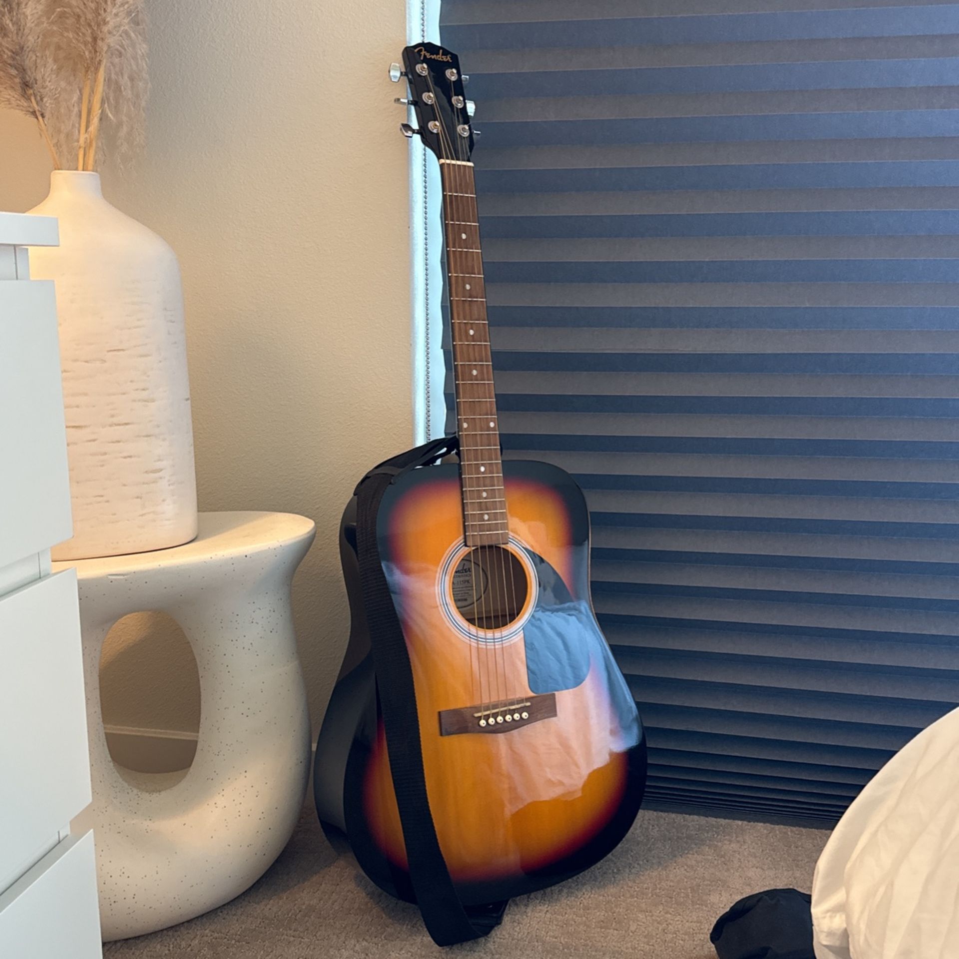 Fender FA 100 Acoustic guitar