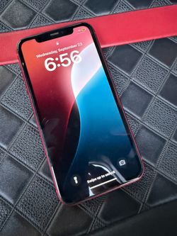 iPhone 11 $80 nothing wrong with it an unlocked