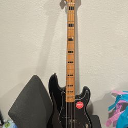 Squire precision bass