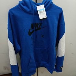 Brand New Sweatshirt From NIKE