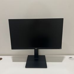 Refurbished LG 24" QHD Monitor - IPS, HDR, USB Type-C - 24BP75Q