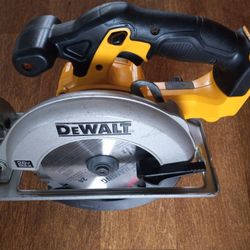 $80 No Less DeWalt 20 Volt DCS 393 6 1/2 In Circular Saw Tool Only