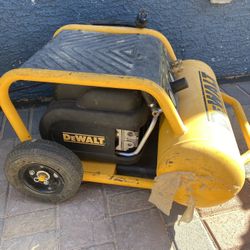 Dewalt Compressor 