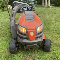 Husqvarna Lawn Tractor 