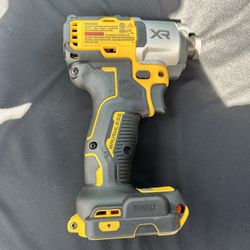 Drill De Impacto Dewalt 20V MAX XR Cordless Brushless 1/4 in. 3-Speed Impact Driver (Tool-Only)