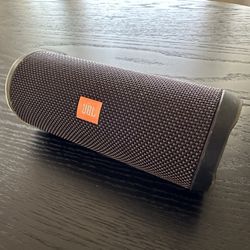 JBL Flip 4