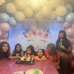 Balloon Arch / Back Drop Set Up.