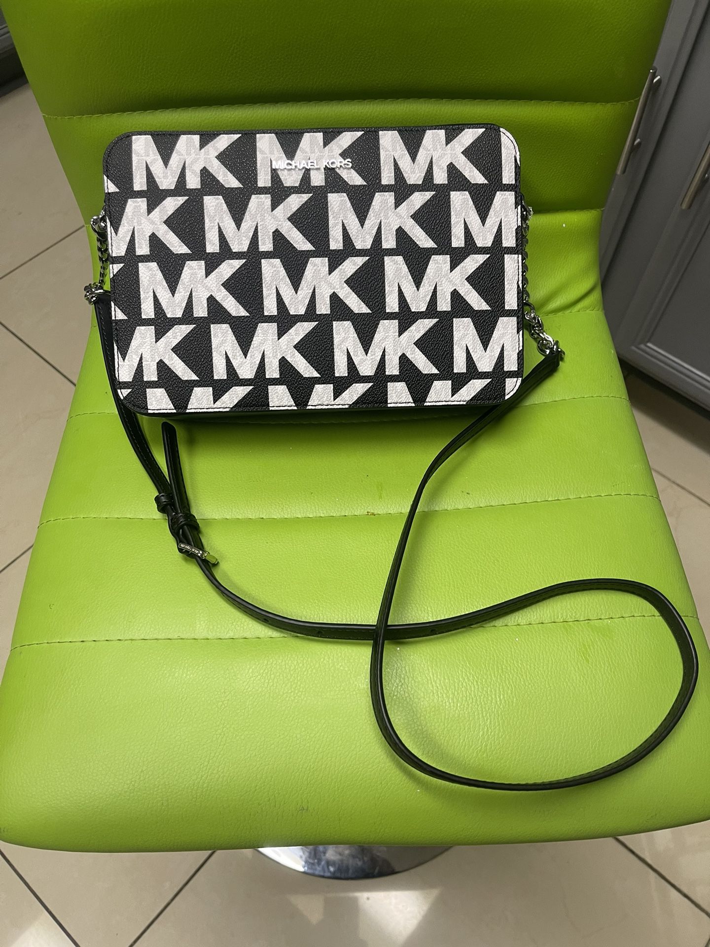 New Mk Crossbody Bag Perfect Gift 🎁 For Mother Day 