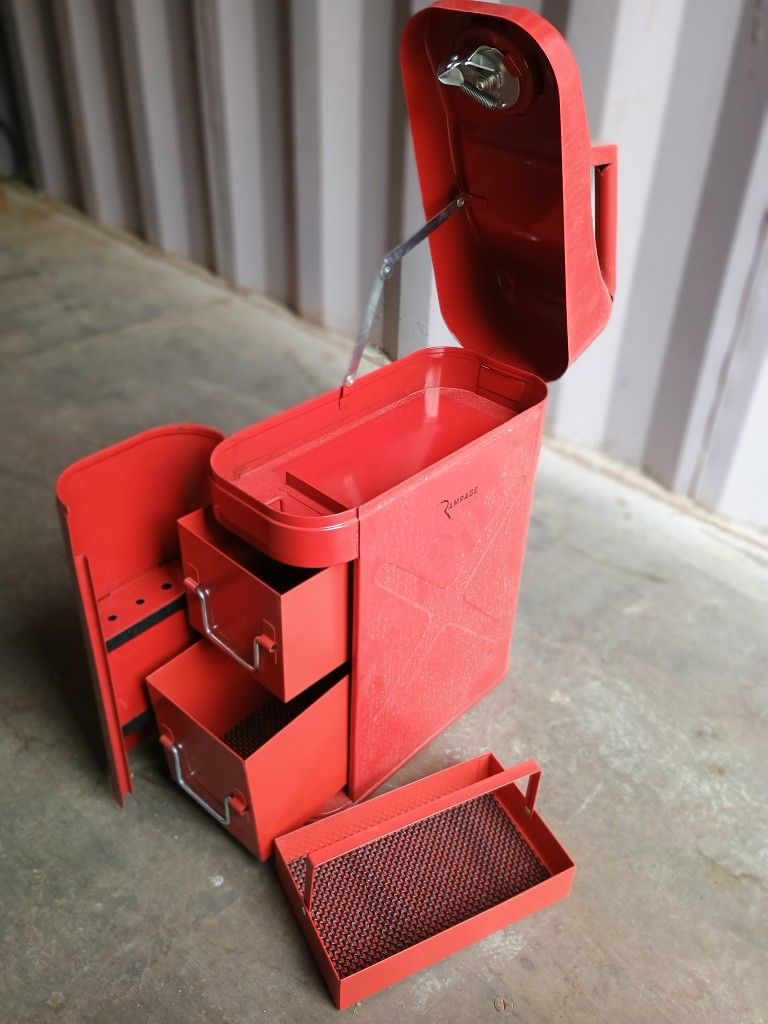 Rugged Ridge Rampage Jerry Can Toolbox