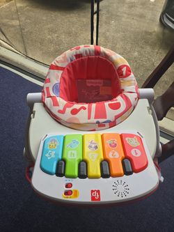 Baby Sit with detachable piano