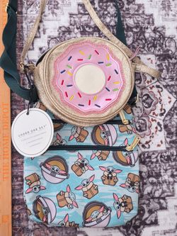 Sprkle Donut/ Disney gogru purse bundle