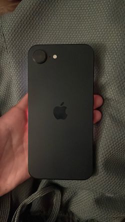 iPhone 16e 128GB Unlocked - Brand New Condition, 45 Battery Cycles + Warranty