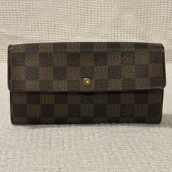 Louis Vuitton Damier Ebene Sarah Wallet - Long