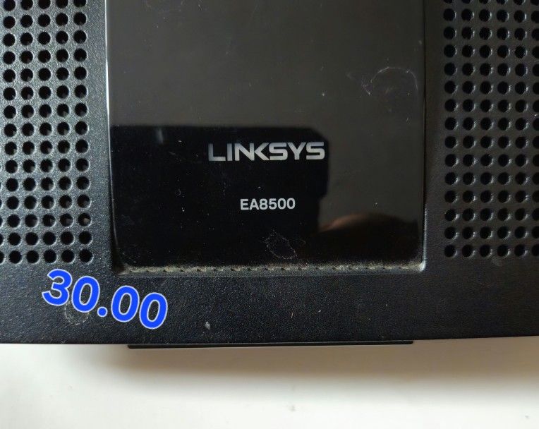 EA8500 Linksys Router
