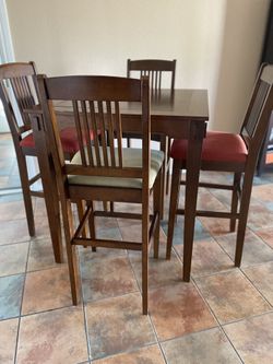 Game table, Dining table