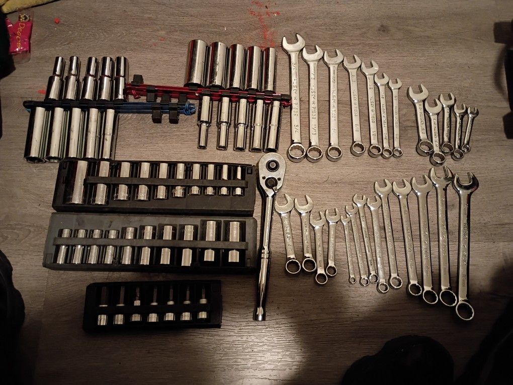 Husky Metric and SAE Wrenches and Sockets