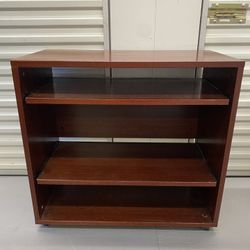 Sliding shelf cabinet 