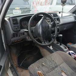 Vendo Nissan Frontier Año 2000 