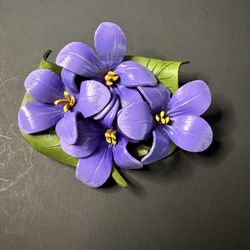 Vintage 1970s Hinterland Leather Violet Pin New Brunswick Boxed - SEE VIDEO/PICS . 2.5”x2”