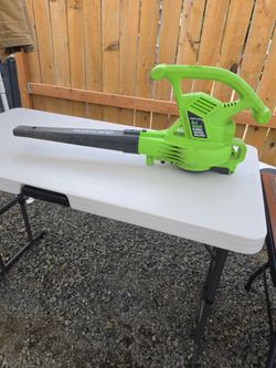 Electric leaf blower