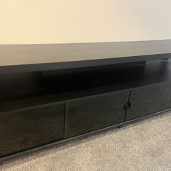 22 in wide 72 table length black 