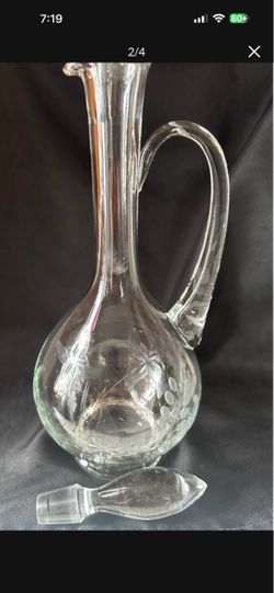 Clear Glass Etched Decanter with Stopper