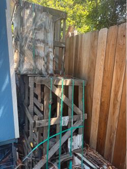 Free Pallets – Pickup and Haul Away Required