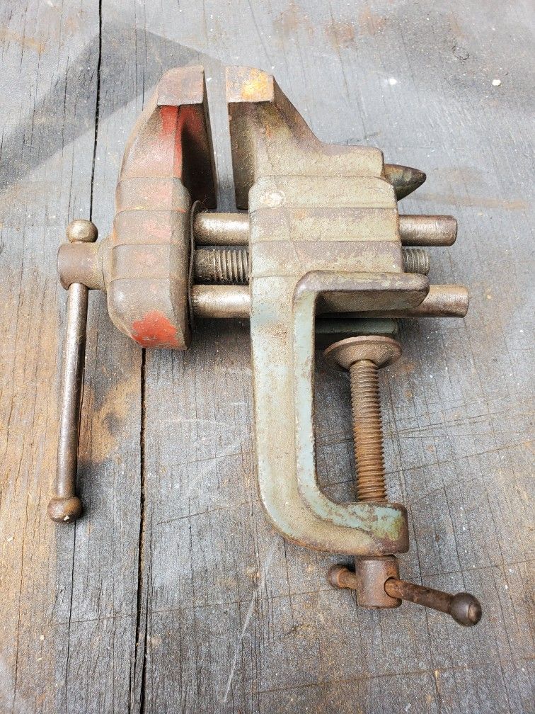 Stanley Defiance Vise No. 1209