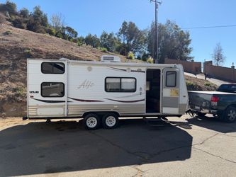 RV trailer Skyliner 2010