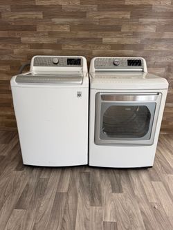LG washer and dryer gas laundry set