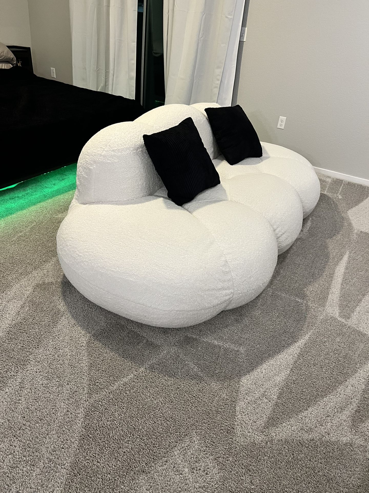 Super Cool Cloud Couch Seats 3