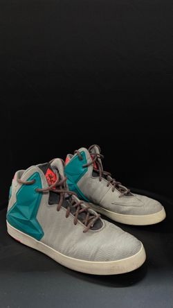 NIKE LEBRON 11 LIFESTYLE SHOES