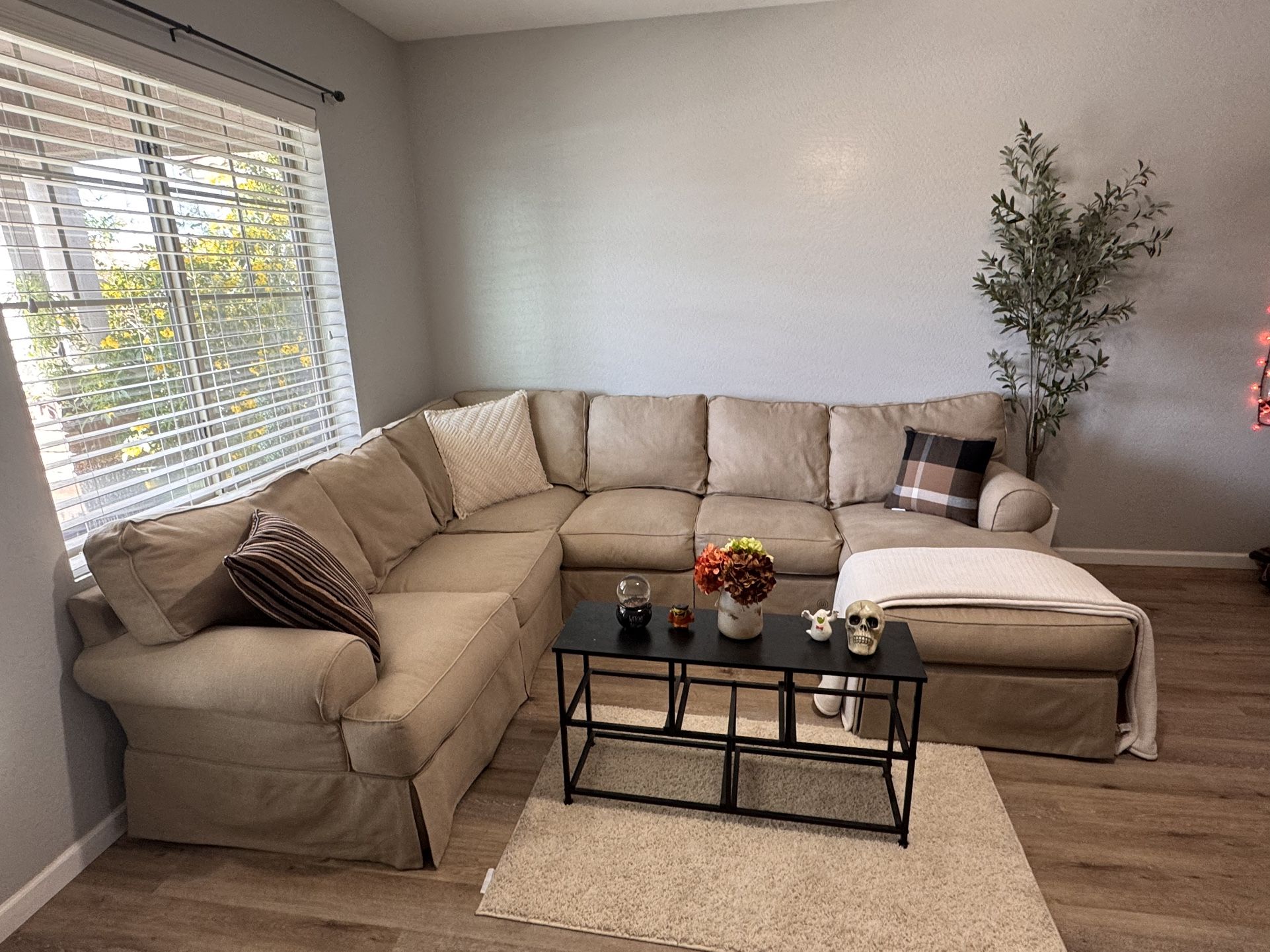 Couch / Sofa / Sectional - DELIVERY AVAILABLE