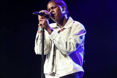 Daniel Caesar with 070 Shake