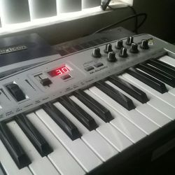 M Audio Oxygen 8 Keyboard Midi Piano