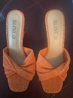 Silent D Orange Woven Mule Heels – Size 6.5 – Worn Once, Excellent Condition