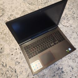 Dell Gaming Laptop. Inspiron 15 7000
