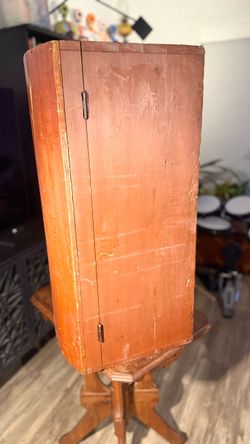 Antique solid wood small rounded trunk. 1890’s