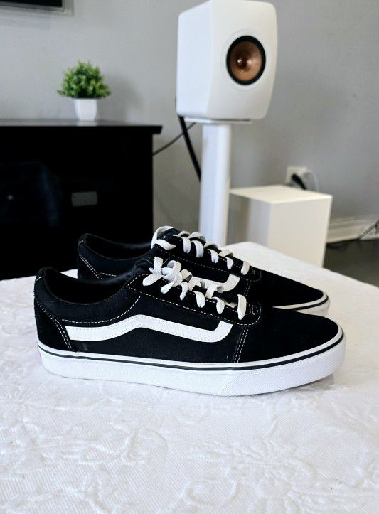 New Vans Men's Black Shoes Size 9.5 11 Women's 