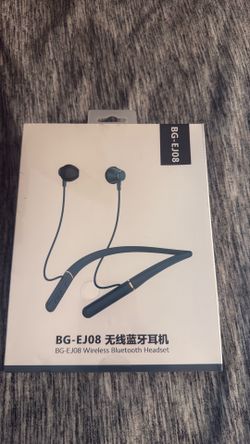 Wireless Bluetooth headphones