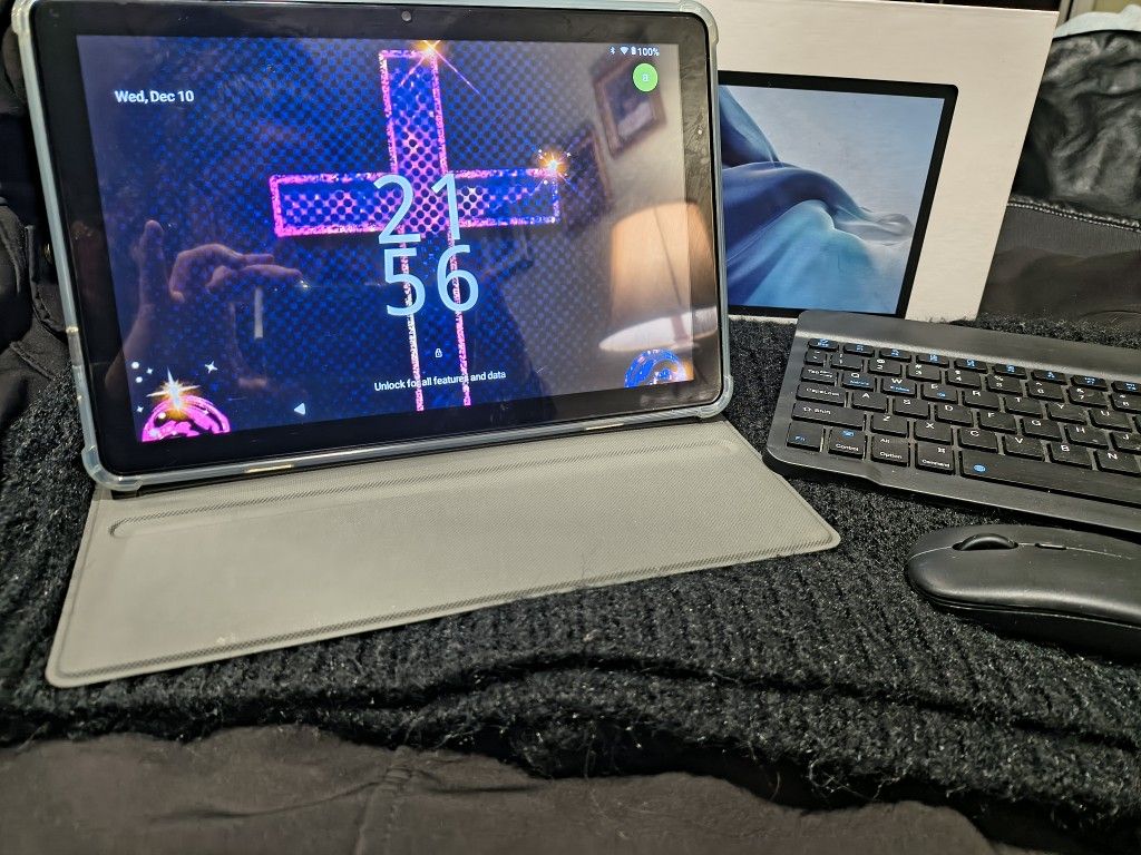 ReIndoo Android 14 Tablet 10.1 In. 16GB + 128GB (Expandable up to 1TB) Bundle