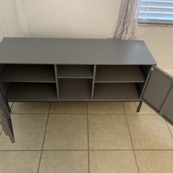  Storage / File Cabinet 